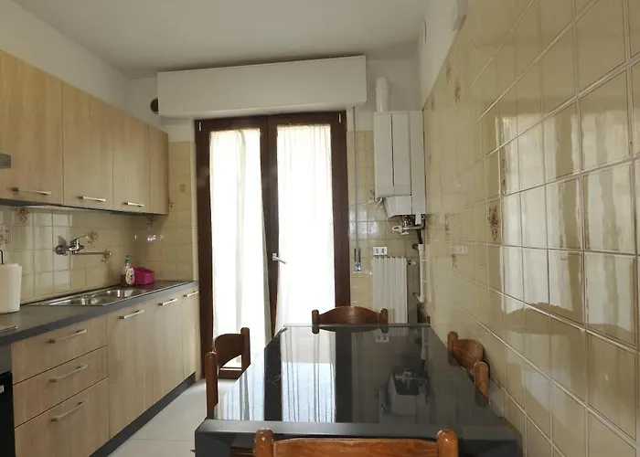 Lt Miramare Fronte Mare Garage Privato