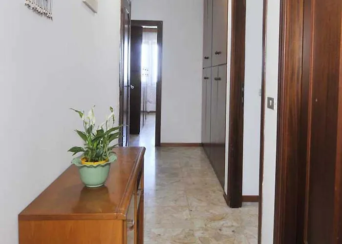 Lt Miramare Fronte Mare Garage Privato Daire