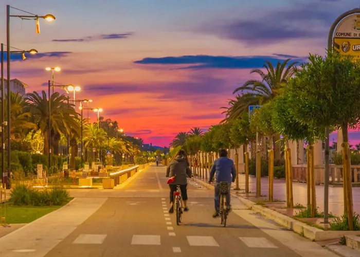 Lt Miramare Fronte Mare Garage Privato Daire