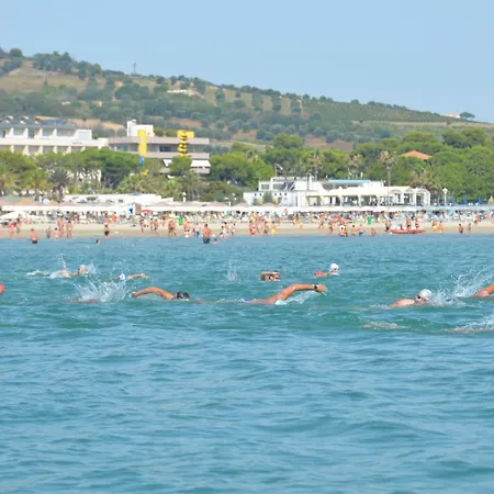 Apartment Appartamento Lt Miramare Fronte Mare Garage Privato