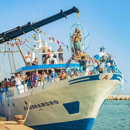 Διαμέρισμα Appartamento Lt Miramare Fronte Mare Garage Privato *