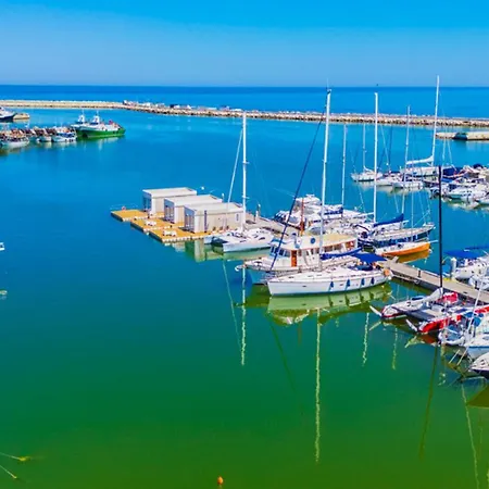 Appartamento Lt Miramare Fronte Mare Garage Privato Apartment