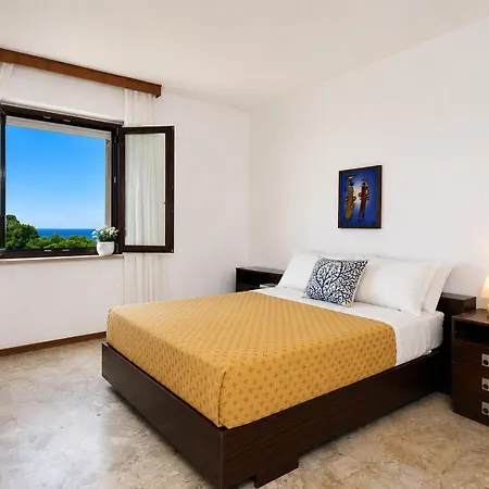 Lt Miramare Fronte Mare Con Garage Appartement
