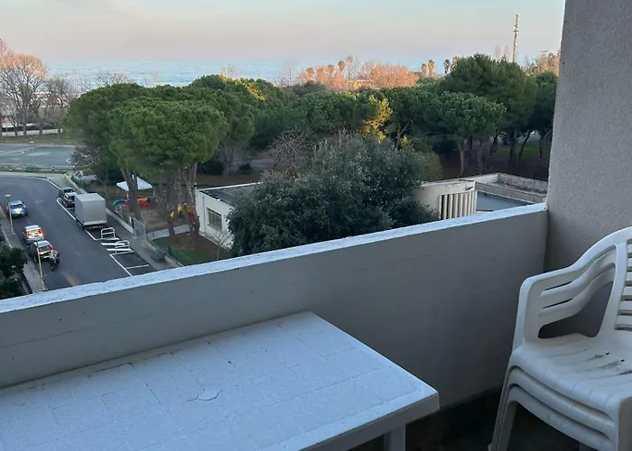 Lt Miramare Fronte Mare Garage Privato