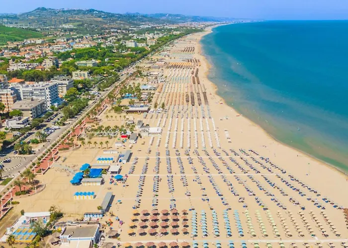 Lt Miramare Fronte Mare Garage Privato