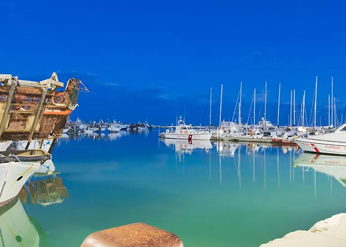 Lt Miramare Fronte Mare Garage Privato شقة *